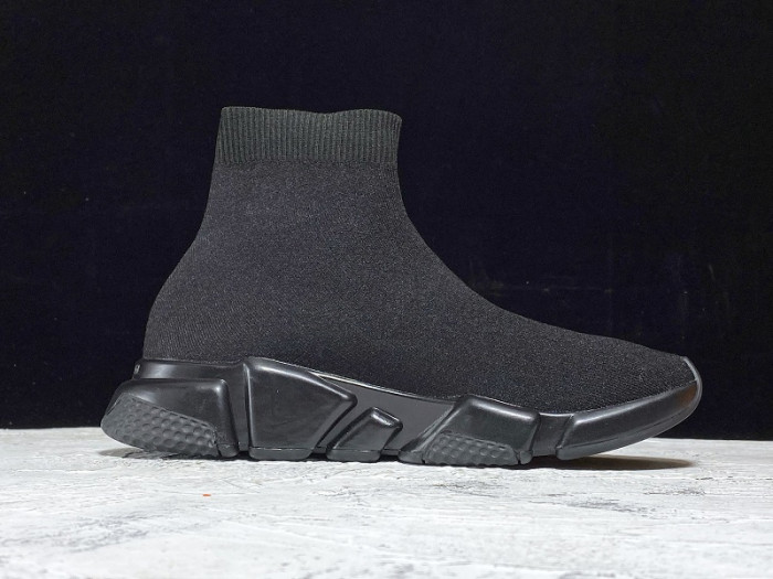 BLCG SPEED SNEAKER 605972 W06GE 1006