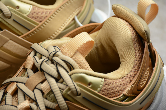 BLCG WMNS TRACK TRAINER