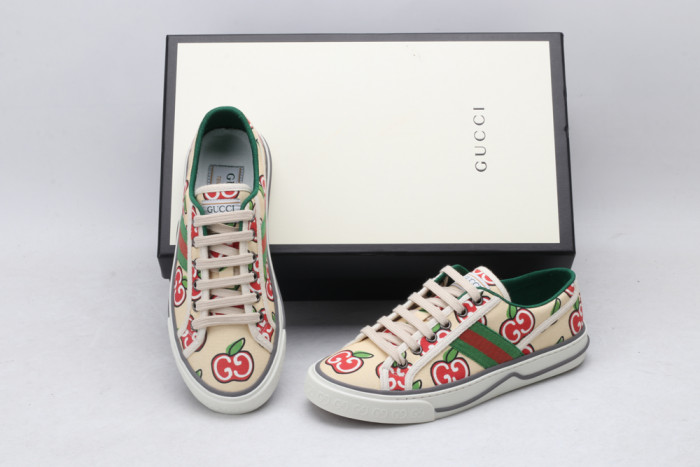 G*u*i low-top sneaker