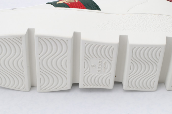 G*u*i low-top sneaker