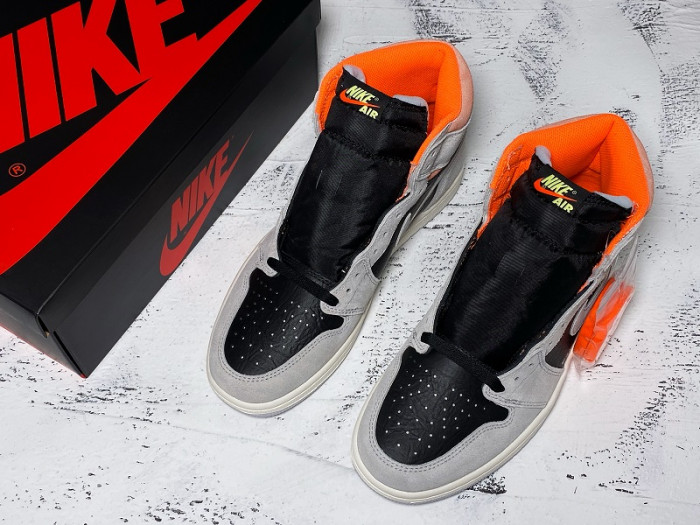 Air Jordan 1 Retro High OG “Neutral Grey” 555088-018