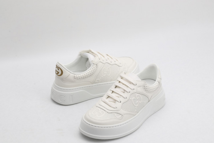 G*u*i low-top sneaker