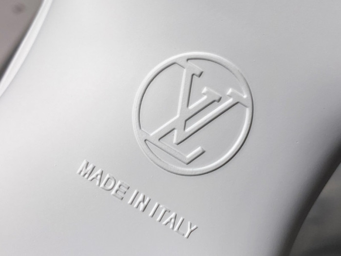 LV ARCHLIGHT SNRAKER WHITE/OLDLACE 51BCOLORE 1A43KV