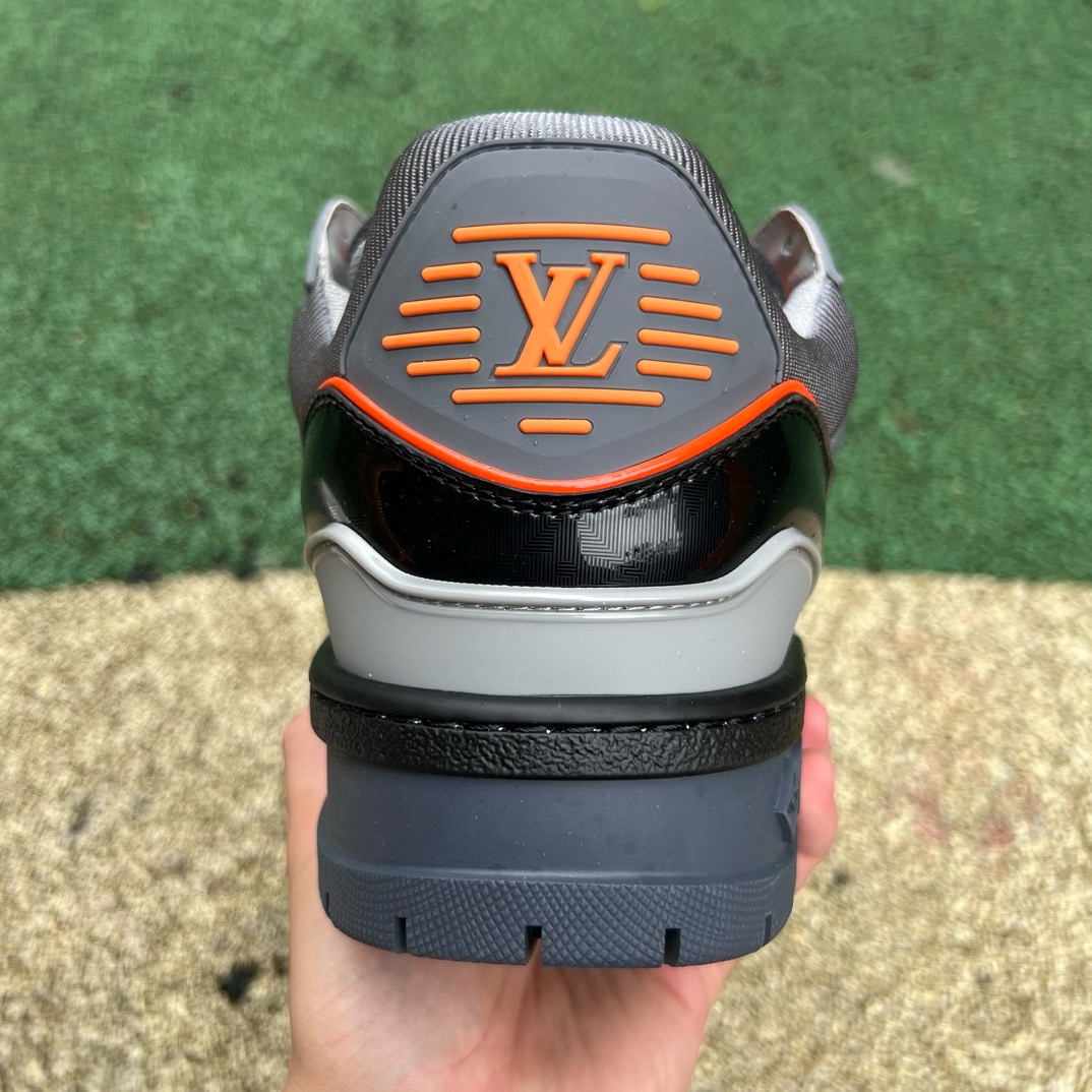 LV TRAINER MAXI Gray orange