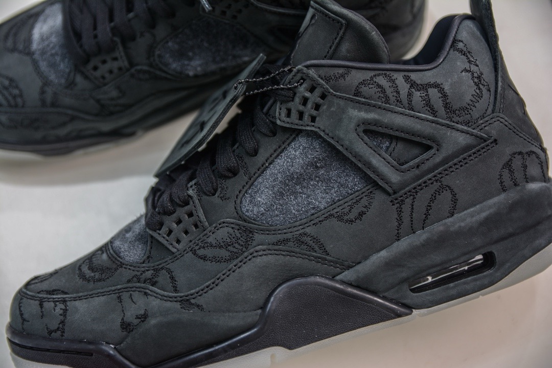 Nike Air Jordan 4 retro kaws black 930155 001