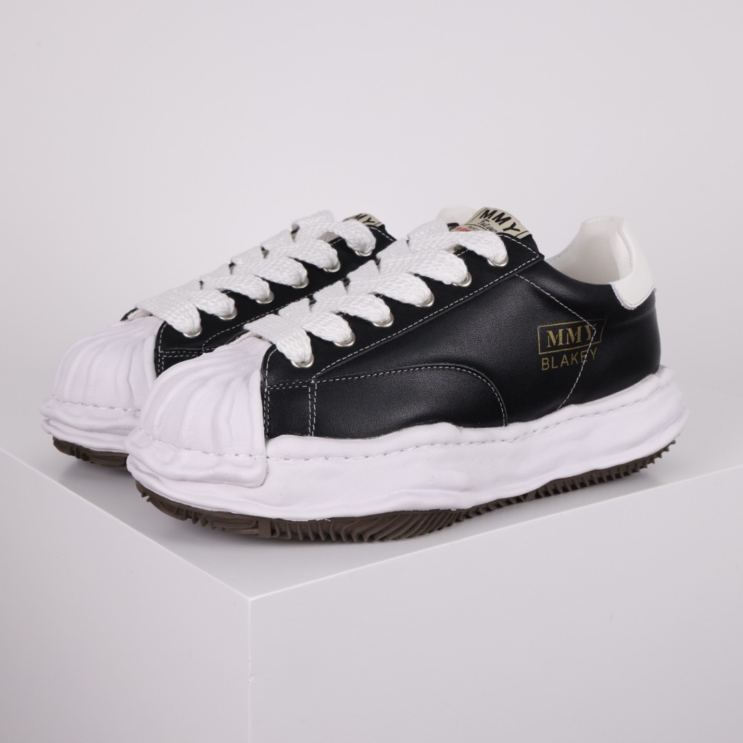 Ma*s*n mihara yasuhiro mmy sneaker