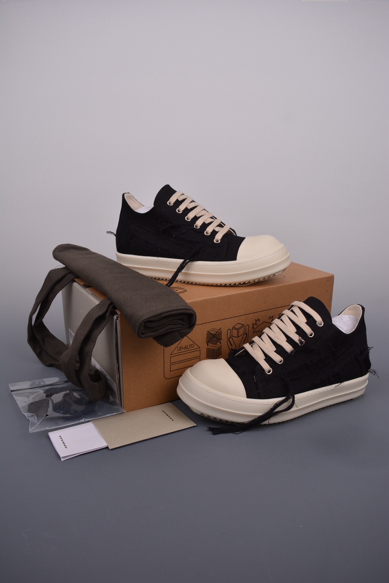 Rick Owen.s Sneaker