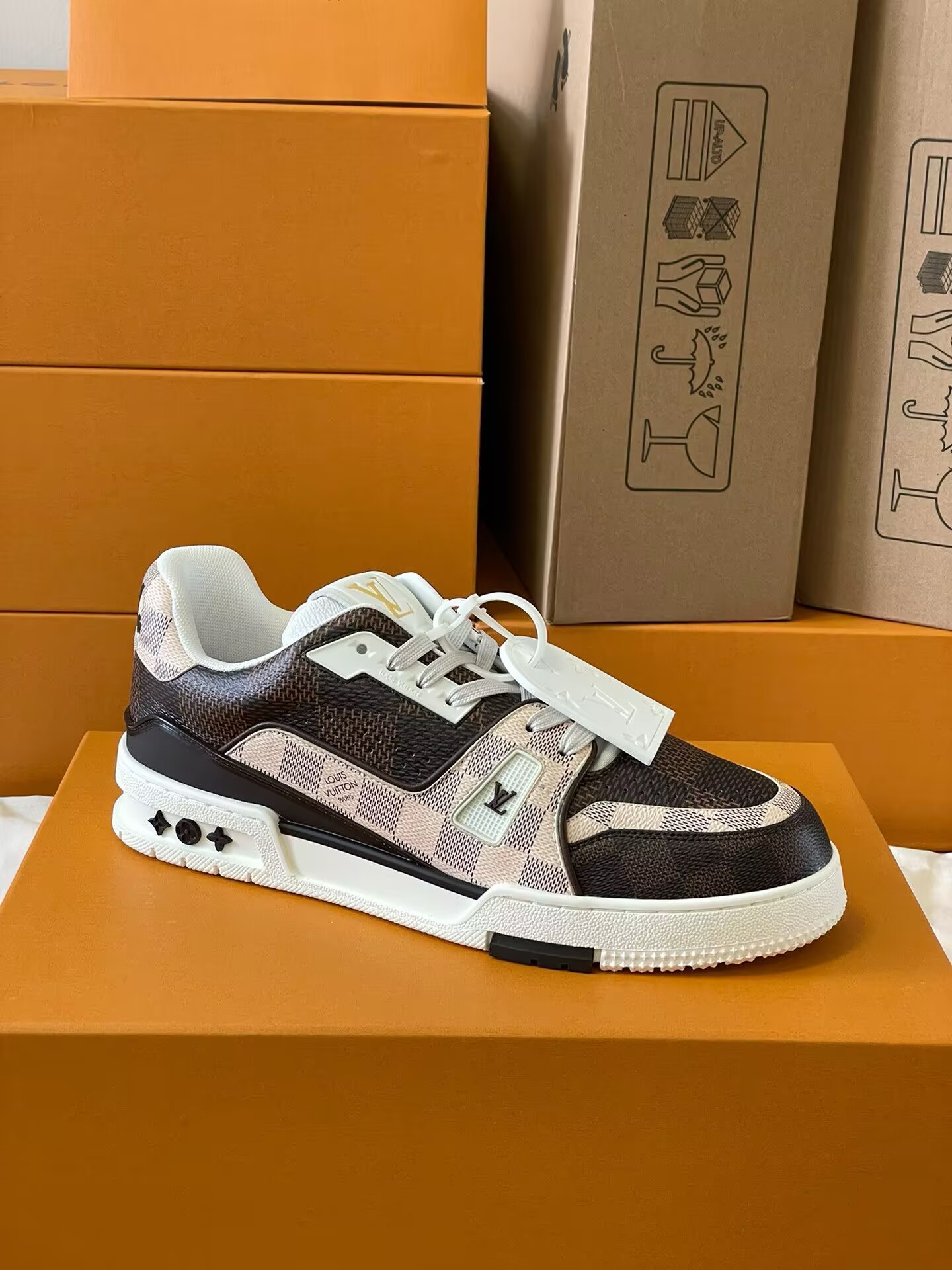 Loui Vuitto TRAINER SNEAKER